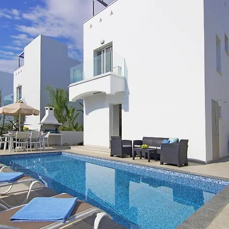 Amarilia - Nissi Area Villa